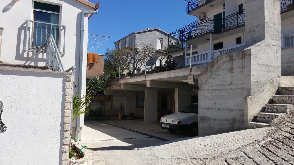 Apartment Karmen Trogir Exterior photo